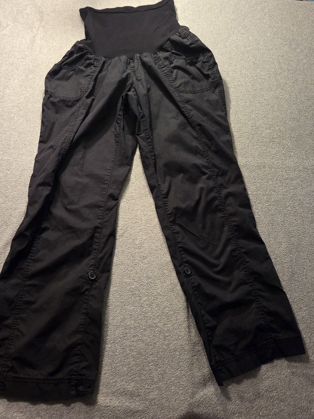 Oh Baby by Motherhood Black Maternity Cropped Cargo Pants